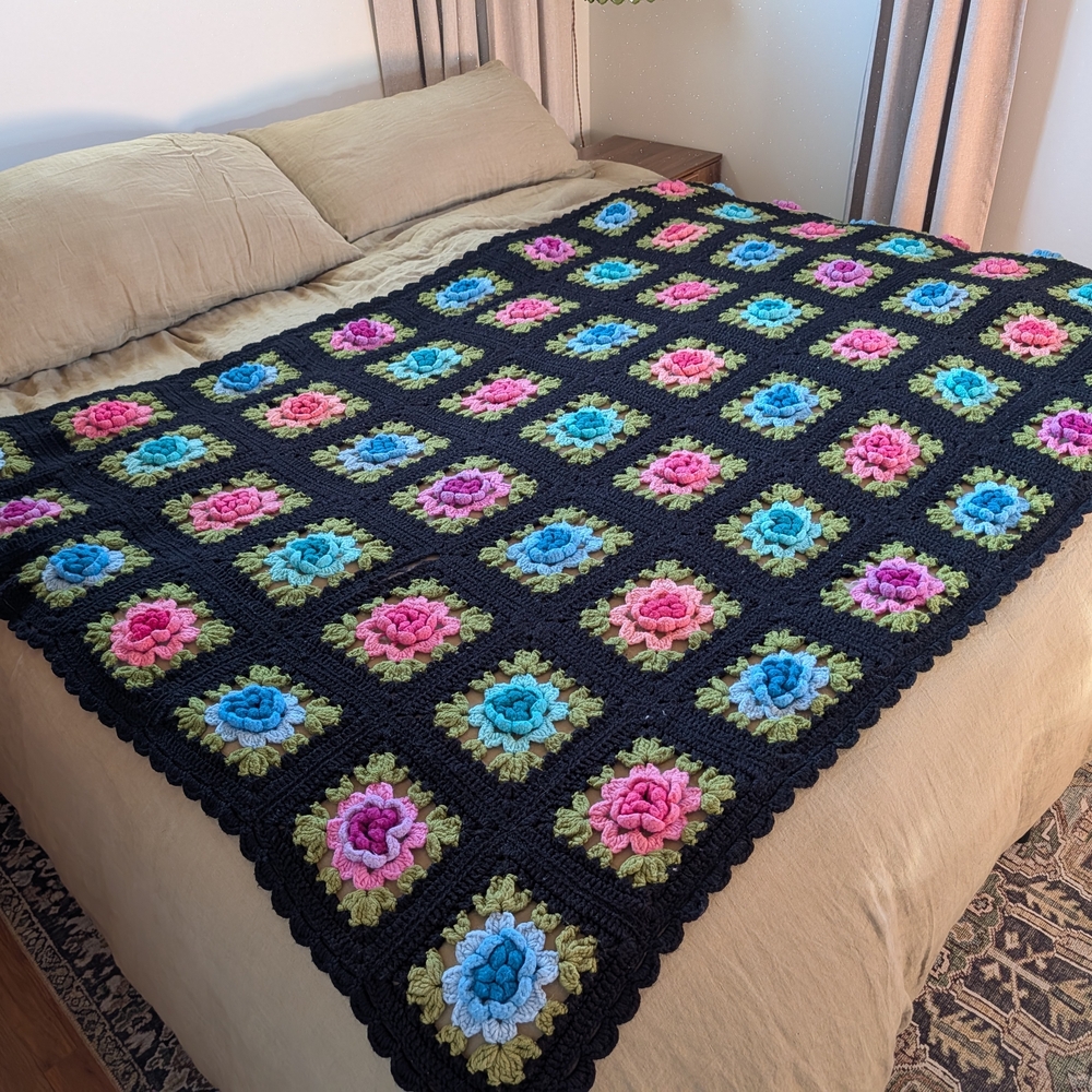 Vintage Crochet Granny Square Floral Blanket Black Boho Cottagecore Throw 56x79 - Picture 4 of 12